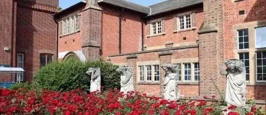 时髦精的修炼圣地：南安普顿大学时尚设计专业(图3)